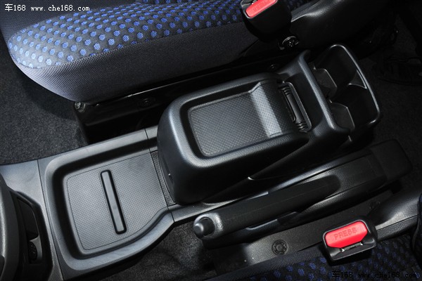 日产 郑州日产 日产NV200 2011款 1.6 尊贵型 223座