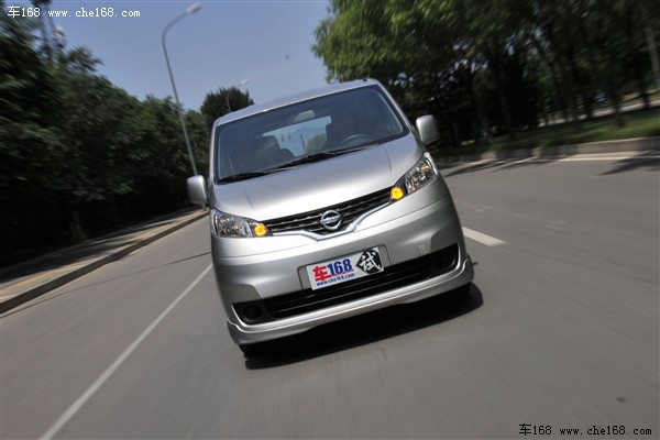 日产 郑州日产 日产NV200 2011款 1.6 尊贵型 223座