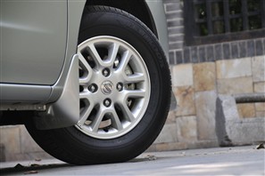 日产 郑州日产 日产NV200 2011款 1.6 尊贵型 223座