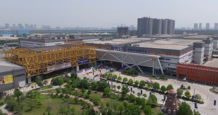 新华网（郑州）汽车直播基地开园，郑州日产展台现场直击