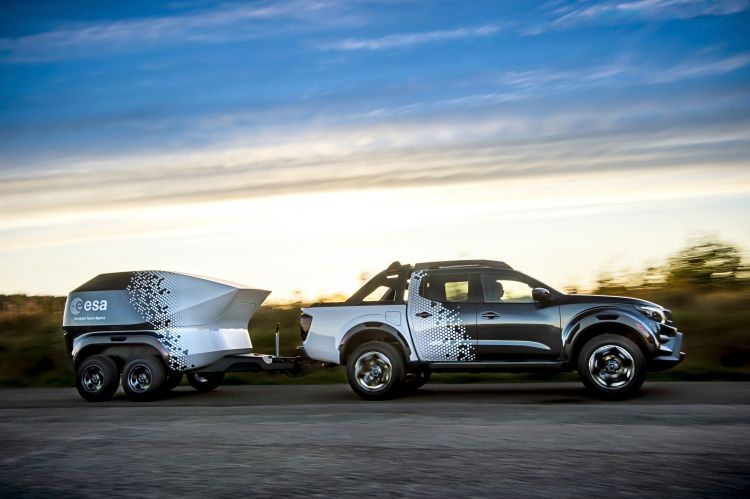 Nissan Navara Dark Sky 3.jpg